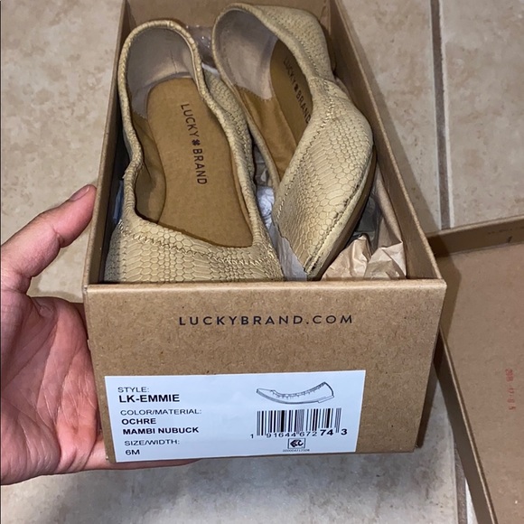 Lucky Brand flats - Picture 3 of 4